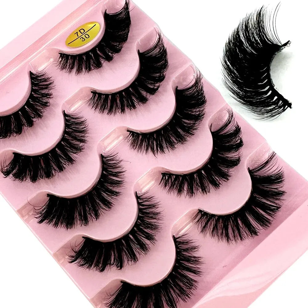 Cat Eye Eyelashes 3D Natural False Lashes D Curl Fluffy Soft Cross 5 Pairs Manga Lashes Wispy Natural Eyelash Extension Makeup